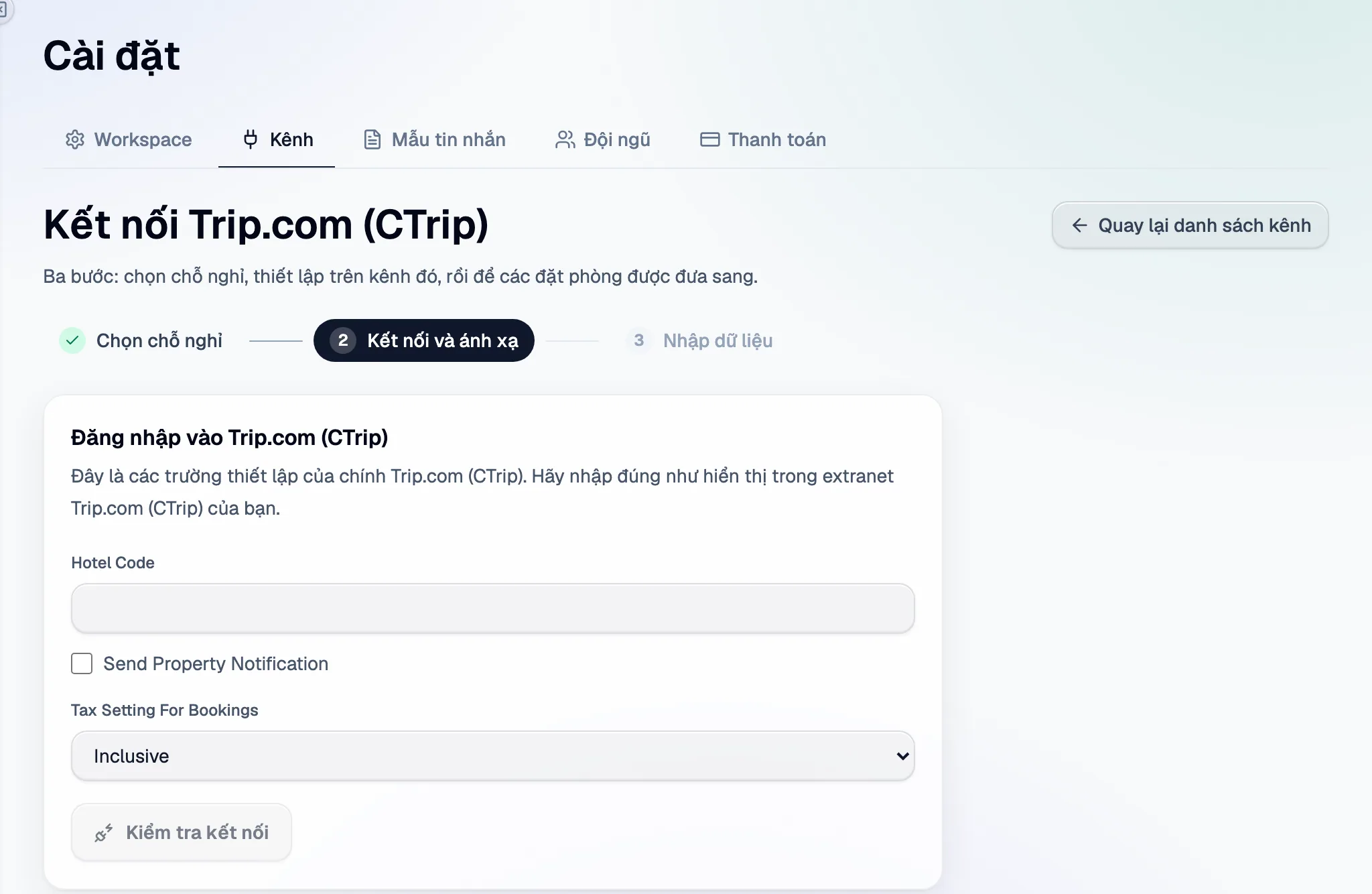 Bước 2 trong Santara AI: các trường thiết lập của Trip.com (Ctrip), rồi Kiểm tra kết nối.